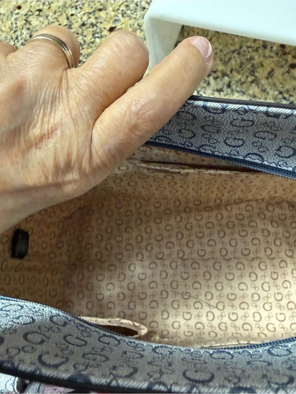 GUESS Light Gray Tote with Black Logo and Gold Hardware @ Wallet - Picture 7 of 9